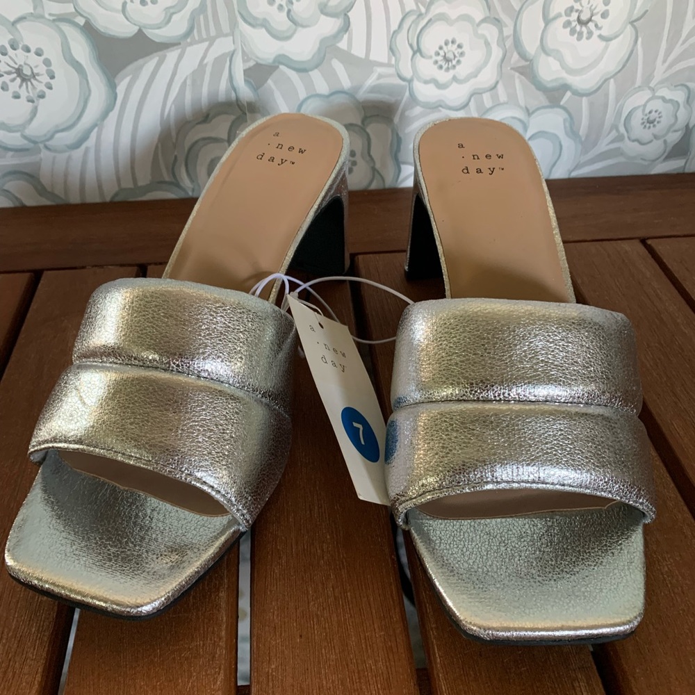 A new day woman’s heels